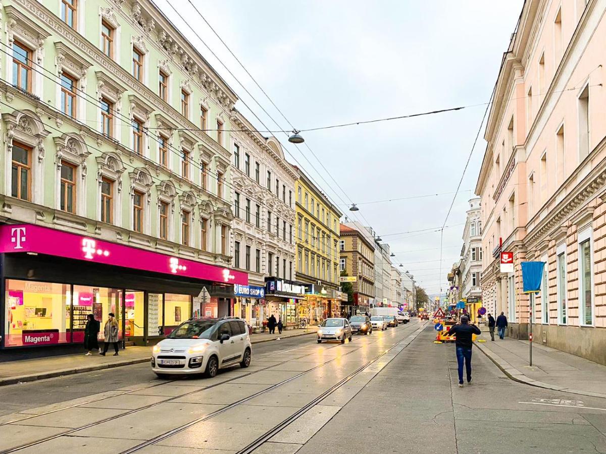 Modern Apartment Wiener Stadthalle Екстер'єр фото