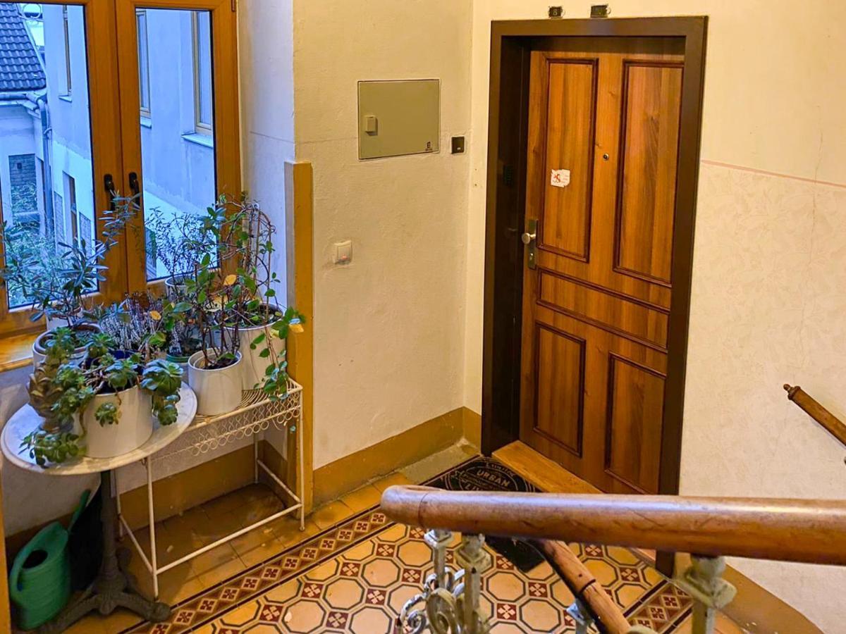 Modern Apartment Wiener Stadthalle Екстер'єр фото